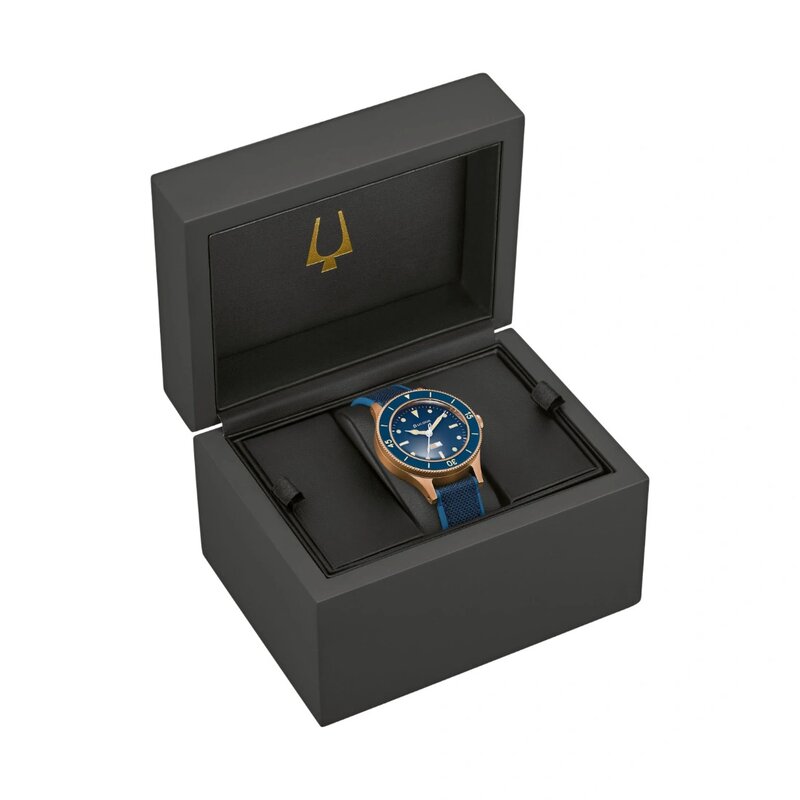 Reloj Bulova Archive Series Mil Ships 98A325