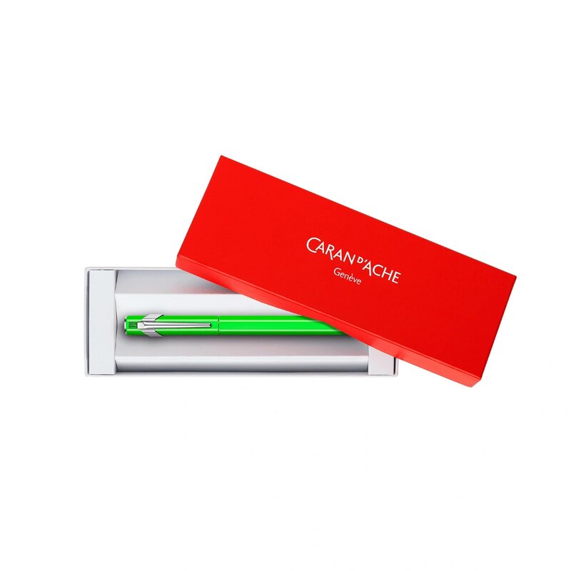 Pluma Fuente Caran d'Ache 849 Fluo Green